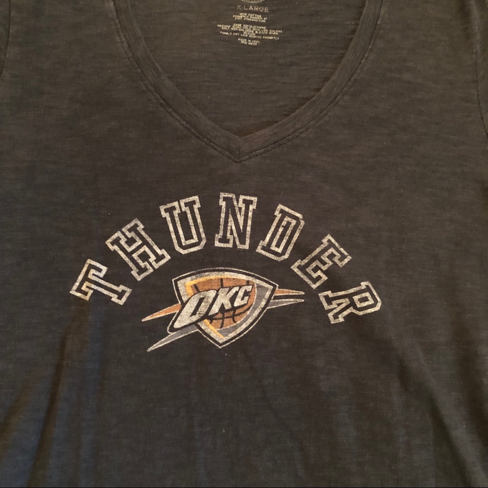 OKC Thunder top - Picture 2 of 4